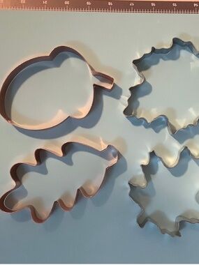 Cookie Cutters, Acorn, Oak Leaves, Set 4 pcs., metal.